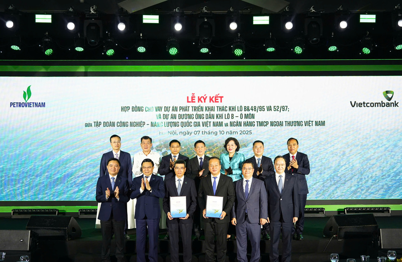 Ông Nguyễn Thanh Tùng - Ủy viên BCH Đảng bộ Chính phủ, Bí thư Đảng ủy, Chủ tịch HĐQT Vietcombank phát biểu