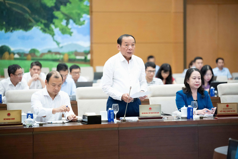 Bộ trưởng Bộ Văn hóa, Thể thao và Du lịch Nguyễn Văn Hùng