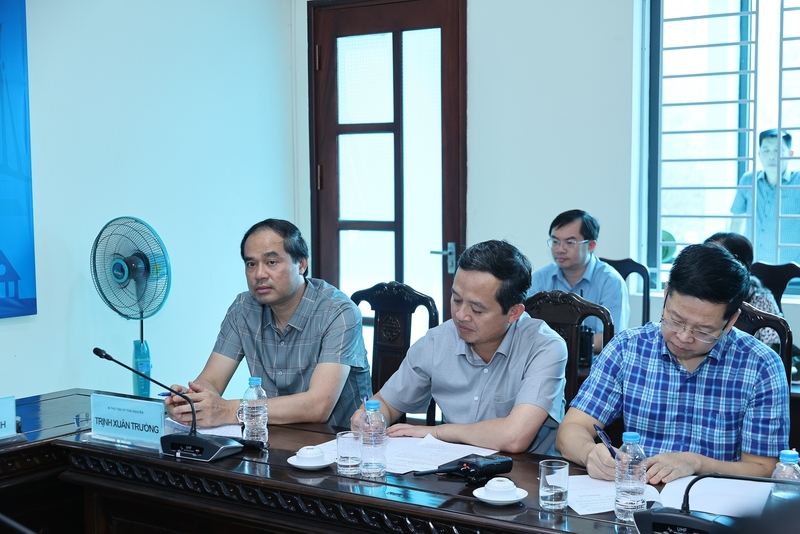 Lãnh đạo tỉnh Thái Nguyên tại cuộc họp. Ảnh: VGP/ Nhật Bắc