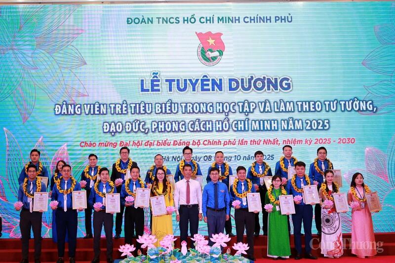 Chương trình tuyên dương năm nay vinh danh 95 đảng viên trẻ tiêu biểu
