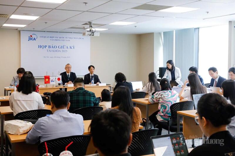 Họp báo giữa kỳ tái khoá 2025 của Văn phòng Cơ quan Hợp tác Quốc tế Nhật Bản (JICA) Việt Nam
