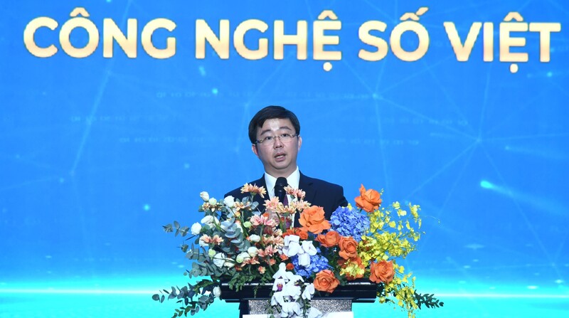 Thứ trưởng Bộ Khoa học và Công nghệ Bùi Hoàng Phương