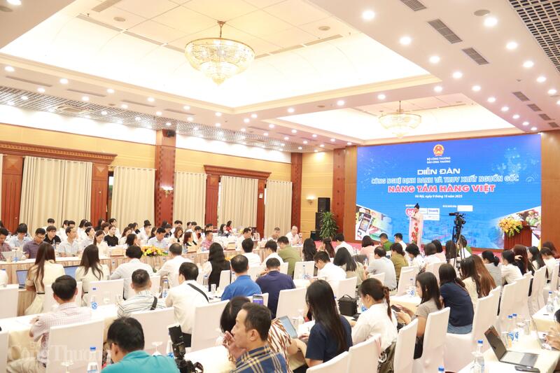 Quang cảnh Diễn đàn “Công nghệ định danh và truy xuất nguồn gốc - Nâng tầm hàng Việt” do Báo Công Thương phối hợp với các đơn vị tổ chức. Ảnh: Thanh Tuấn