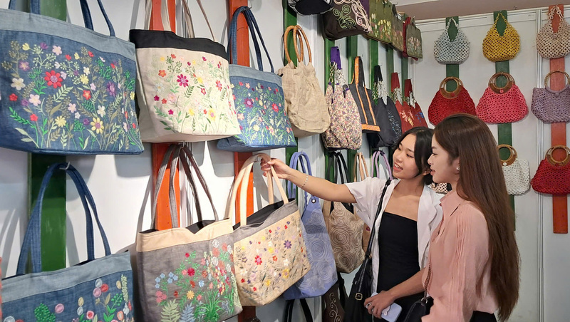 Hanoi Giftshow đã khẳng định vai trò là hội chợ chuyên ngành thủ công mỹ nghệ xuất khẩu uy tín của khu vực châu Á - Thái Bình Dương.