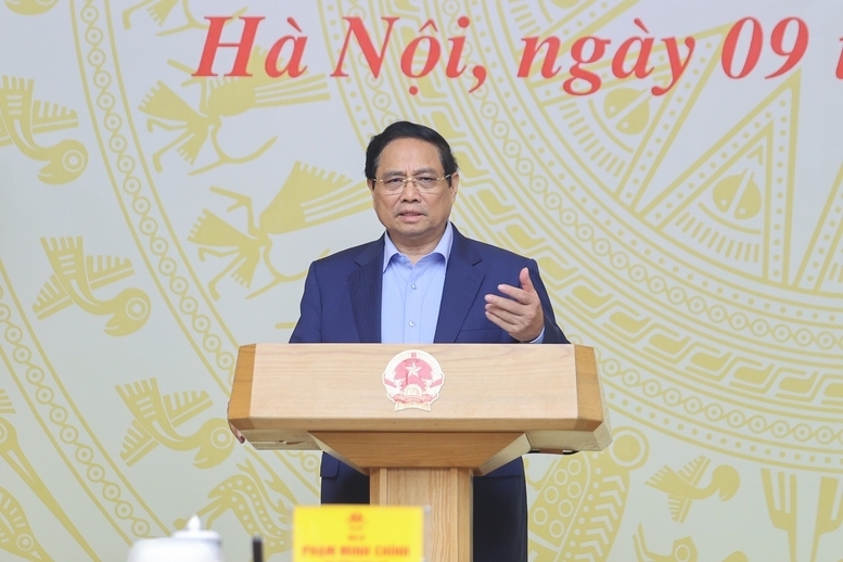 Thủ tướng Phạm Minh Chính nhấn mạnh yêu cầu tuyên chiến không khoan nhượng với tội phạm ma túy, tạo phong trào, xu thế của toàn dân, thực hiện "3 giảm", "3 tăng", phân công "6 rõ" để từng bước ngăn chặn, đẩy lùi, vô hiệu hóa tội phạm ma túy bền vững. Ảnh: VGP/Nhật Bắc