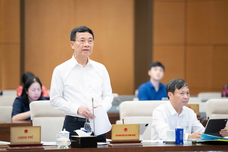 Bộ trưởng Bộ Khoa học và Công nghệ Nguyễn Mạnh Hùng