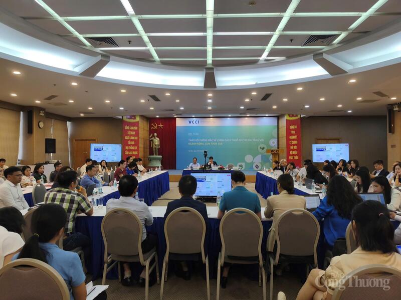 Doanh nghiệp gặp khó khi áp dụng Luật Thuế giá trị gia tăng 2024. Ảnh: Nguyễn Hòa