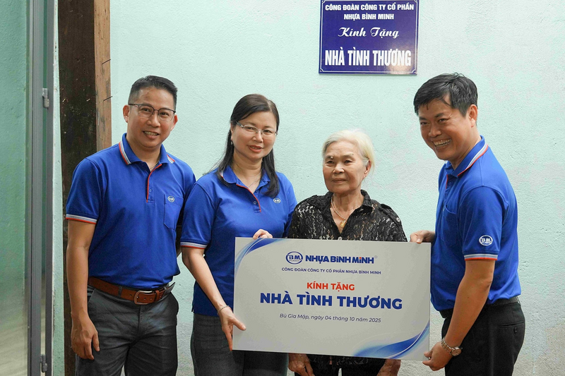 BM PLASCO tiến hành bàn giao “Nhà Tình Thương” đến bà Nguyễn Thị Thanh Xuân