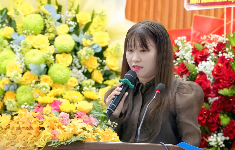 Bà Nguyễn Mậu Phương Quỳnh, Chủ tịch UBND xã Đông Thạnh. Ảnh: Minh Khuê.