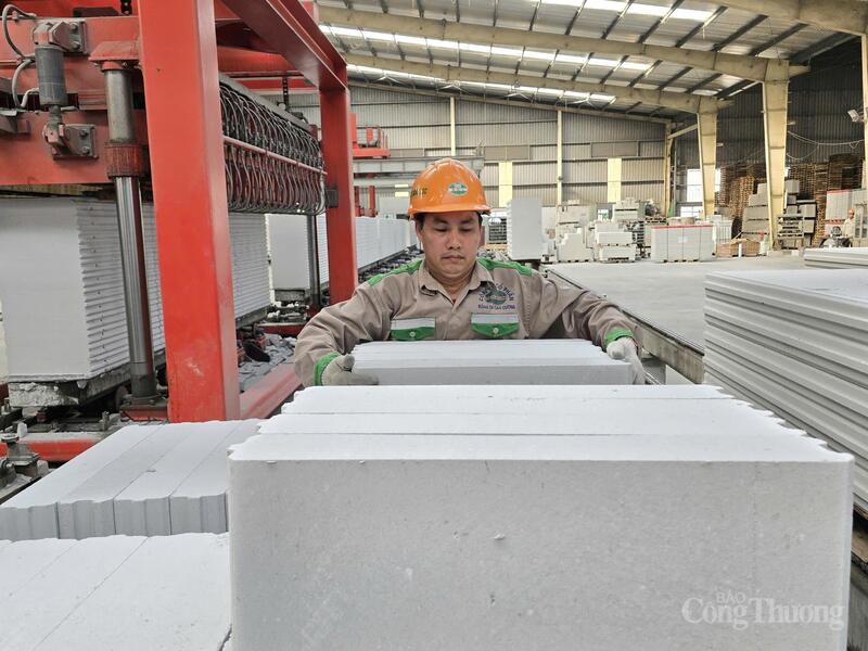 Sản xuất bê tông khí chưng áp tại Công ty CP Sông Đà Cao Cường