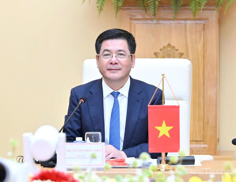 Bộ trưởng Nguyễn Hồng Diên đề nghị Singapore xem xét hỗ trợ phát triển khu công nghiệp Halal tại Việt Nam.