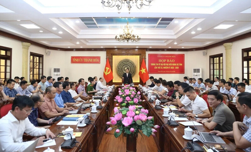 Tỉnh ủy Thanh Hóa tổ chức họp báo thông tin về kỳ đại hội sắp tới. Ảnh: Phong Sắc