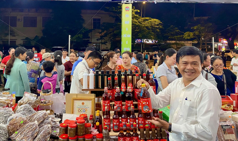 Phiên chợ kết nối tiêu thụ sản phẩm, giới thiệu văn hoá vùng đồng bào dân tộc thiểu số và miền núi năm 2025 (Ảnh: Hải Yến)