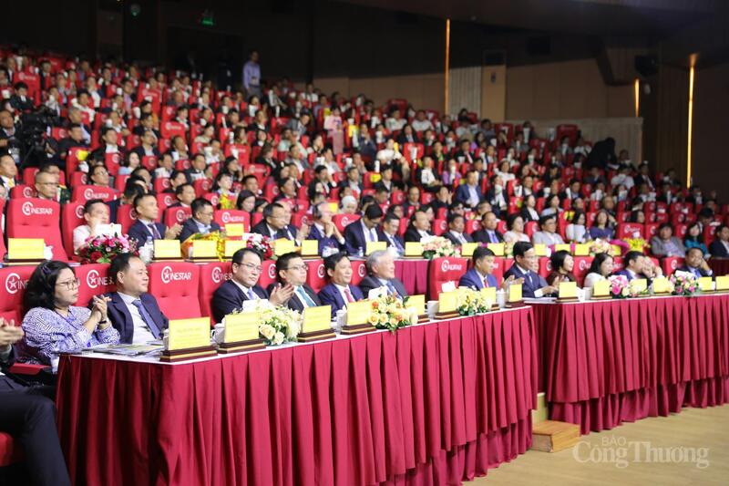 Hơn 350 doanh nghiệp trong và ngoài nước tham dự Hội nghị Xúc tiến đầu tư năm 2025 Lâm Đồng.