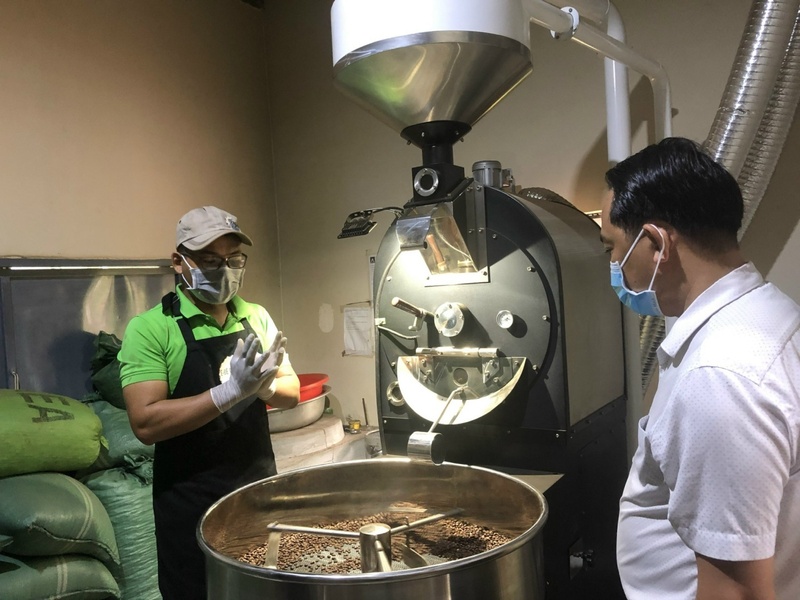 Chính sách khuyến công hỗ trợ sản xuất cho các cơ sở công nghiệp nông thôn (Ảnh: VGP)