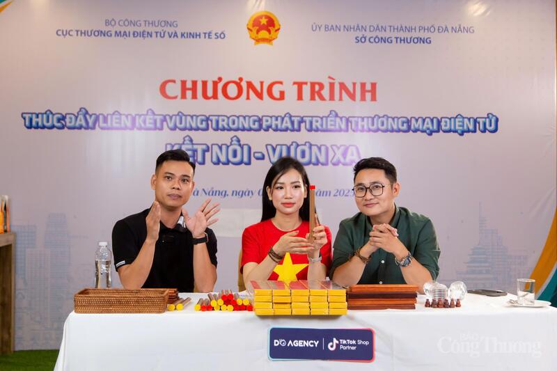 Từ hiệu quả hoạt động livestream quảng bá, giới thiệu sản phẩm do ngành Công Thương tổ chức, nhiều doanh nghiệp nông sản Đà Nẵng đã mạnh dạn đầu tư cho hoạt động livestream bán hàng
