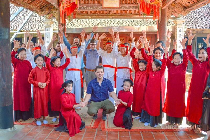 Tỉnh Phú Thọ tổ chức đoàn ngoại giao gồm các cơ quan thông tấn báo chí quốc tế đi thực tế tại địa phương tuyên truyền, quảng bá trên các phương tiện truyền thông quốc tế về tiềm năng thế mạnh đầu tư cũng như tôn vinh các giá trị văn hóa – di sản văn hóa phi vật thể của tỉnh.