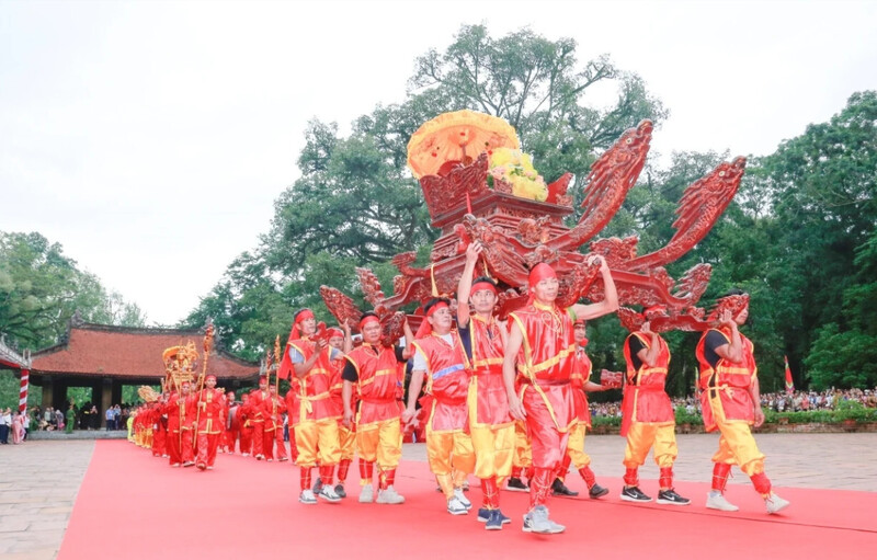 Nghi thức rước kiệu tại Lễ hội Lam Kinh 2025. Ảnh: Lê Hợi