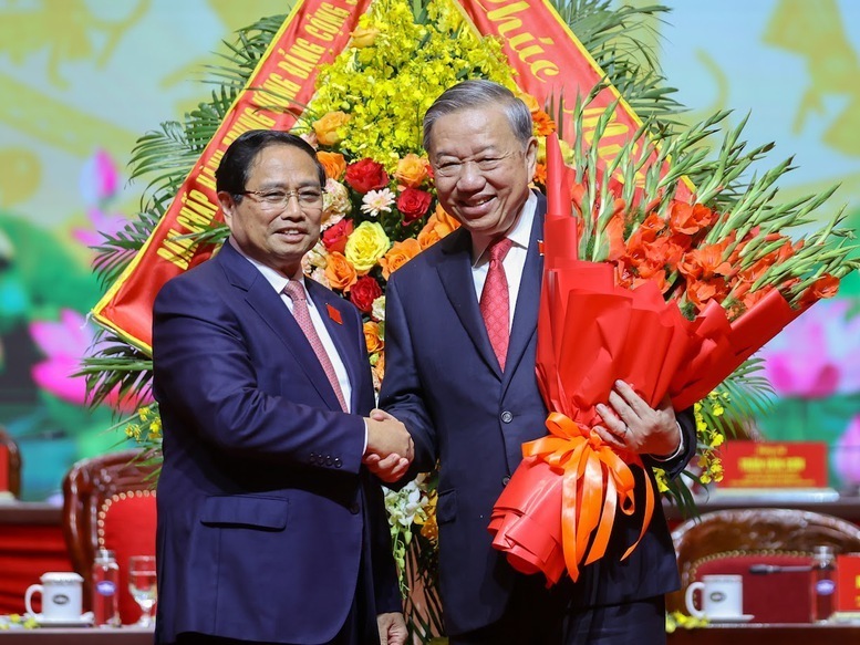 Thủ tướng Chính phủ trân trọng cảm ơn và mong tiếp tục nhận được sự lãnh đạo, chỉ đạo, quan tâm sâu sắc, chia sẻ chân tình của đồng chí Tổng Bí thư Tô Lâm, các đồng chí lãnh đạo - Ảnh: VGP/Nhật Bắc
