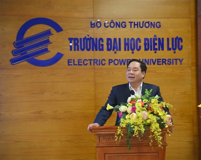 NGƯT. PGS.TS Vũ Đình Ngọ - Chủ tịch Hội đồng Trường phát biểu. Ảnh: EPU