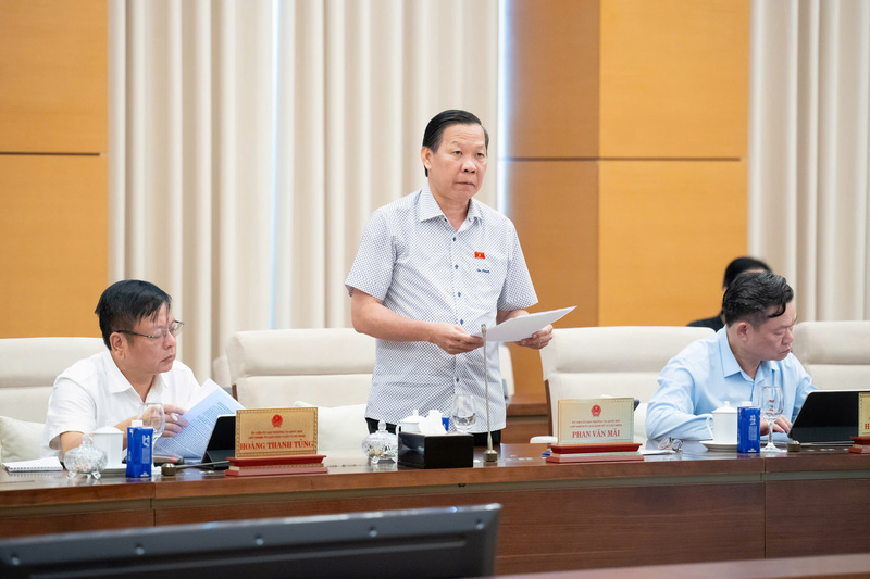 Chủ nhiệm Ủy ban Kinh tế và Tài chính Phan Văn Mãi