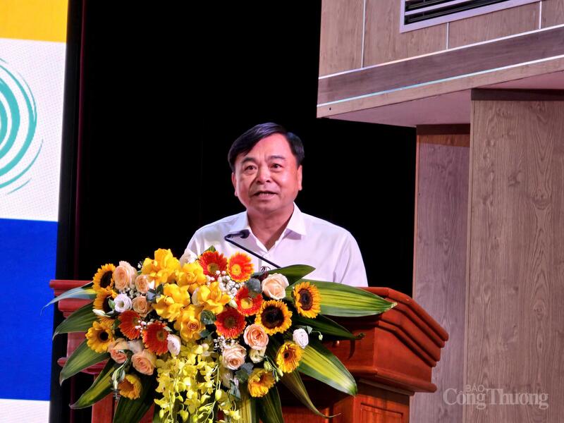 Thứ trưởng Bộ Nông nghiệp và Môi trường Nguyễn Hoàng Hiệp