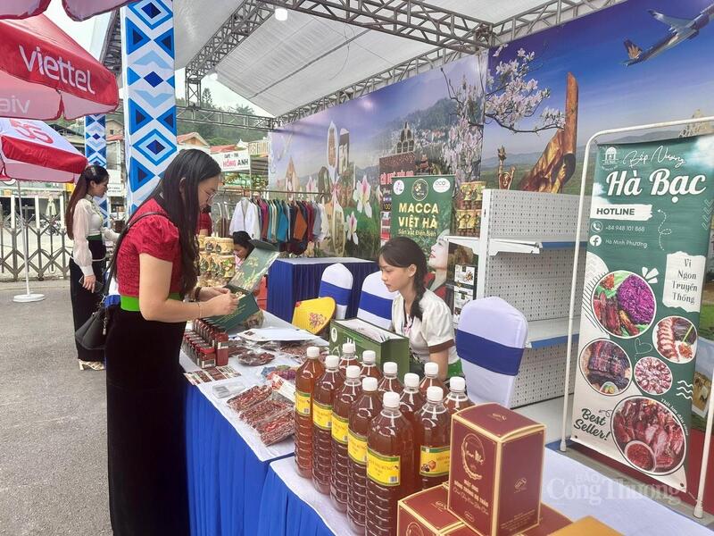 Các sản phẩm OCOP được trưng bày tại Đại hội đại biểu Đảng bộ tỉnh Điện Biên lần thứ XV