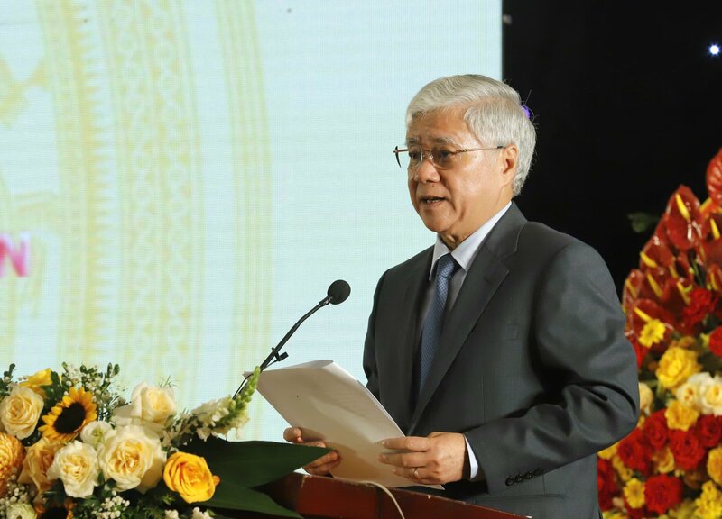 Đồng chí Đỗ Văn Chiến, Ủy viên Bộ Chính trị khóa XIII, Bí thư Trung ương Đảng khóa XIII, Bí thư Đảng đoàn, Chủ tịch Ủy ban TƯ Mặt trận Tổ quốc Việt Nam phát biểu chỉ đạo tại buổi lễ. Ảnh: Phạm Hưng