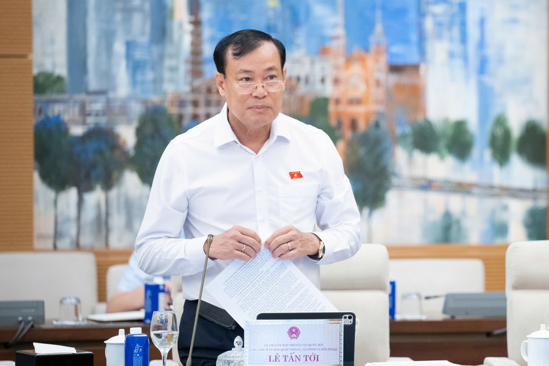Chủ nhiệm Uỷ ban Quốc phòng, An ninh và Đối ngoại Lê Tấn Tới.