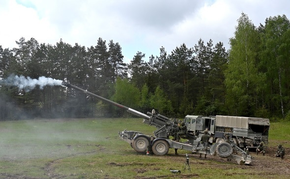 M777 không chỉ là lựu pháo siêu nhẹ mà còn là biểu tượng công nghệ. Ảnh: U.S. Army