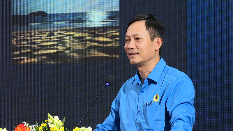 Đồng chí Lê An Hải - Chủ tịch Công đoàn Công Thương Việt Nam phát biểu tại hội nghị tập huấn. Ảnh: Quốc Chuyển