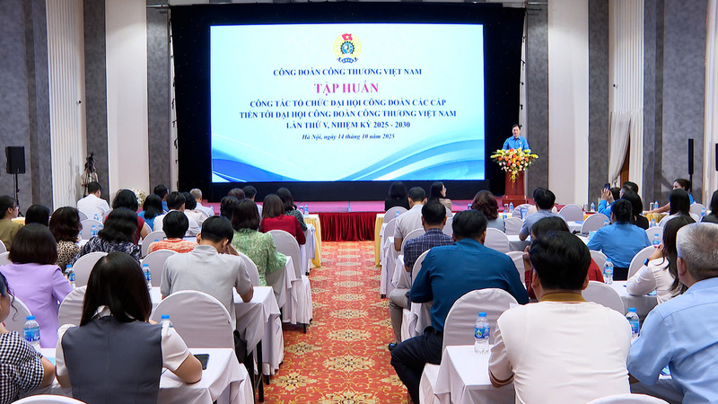 Chương trình tập huấn Đại hội công đoàn các cấp năm 2025 được tổ chức nhằm thống nhất quy trình, nâng cao hiệu quả công tác. Ảnh: Quốc Chuyển