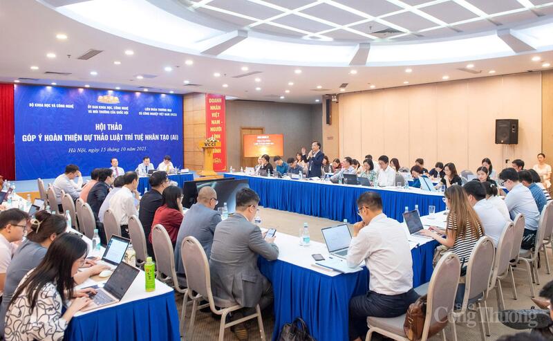 Các chuyên gia đánh giá sự cần thiết xây dựng Luật Trí tuệ nhân tạo. Ảnh: NH