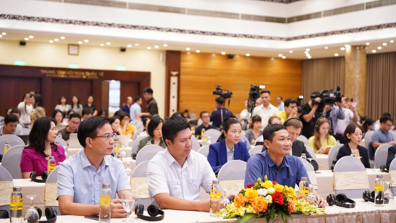 Các đại biểu tham dự buổi họp báo