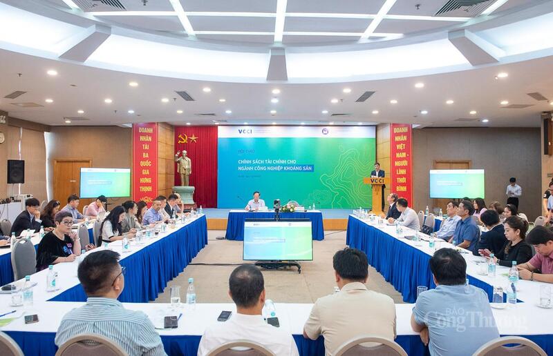 Hội thảo Chính sách tài chính cho ngành công nghiệp khoáng sản. Ảnh: Nghĩa Đức