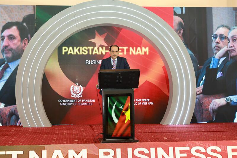 Đại diện doanh nghiệp phía Pakistan chia sẻ những định hướng kinh doanh, cơ hội hợp tác đầu tư tại Diễn đàn.