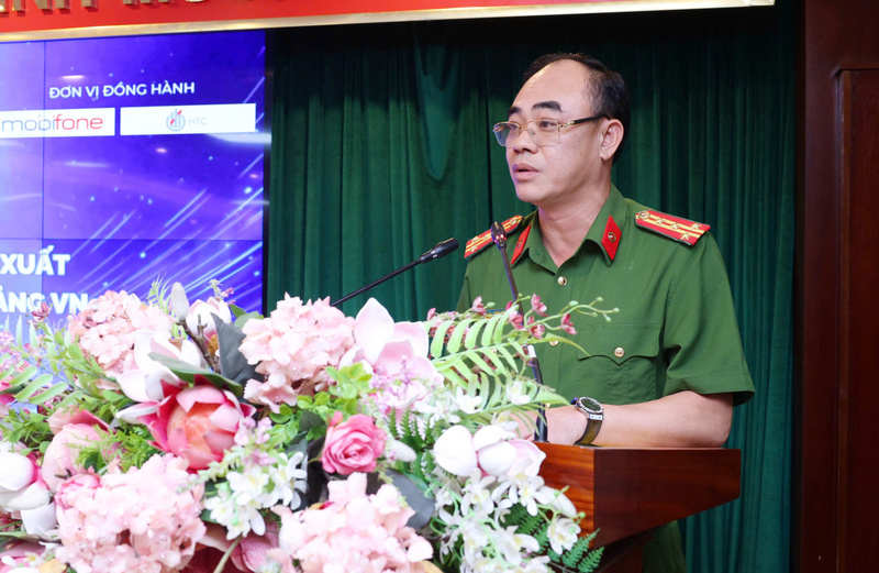 Đại tá Trần Hồng Phú, Phó Cục trưởng Cục Cảnh sát quản lý hành chính về trật tự xã hội (Bộ Công an) phát biểu tại sự kiện. Ảnh: L.A