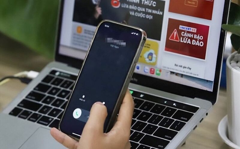 Ngày càng xuất hiện nhiều thủ đoạn lừa đảo tinh vi qua không gian mạng.