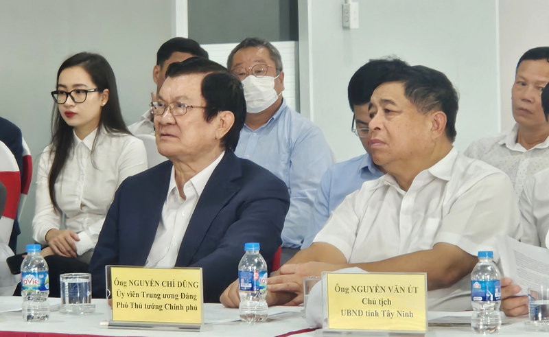 Nguyên Chủ tịch nước Trương Tấn Sang và Phó Thủ tướng Chính phủ Nguyễn Chí Dũng tham dự chương trình.