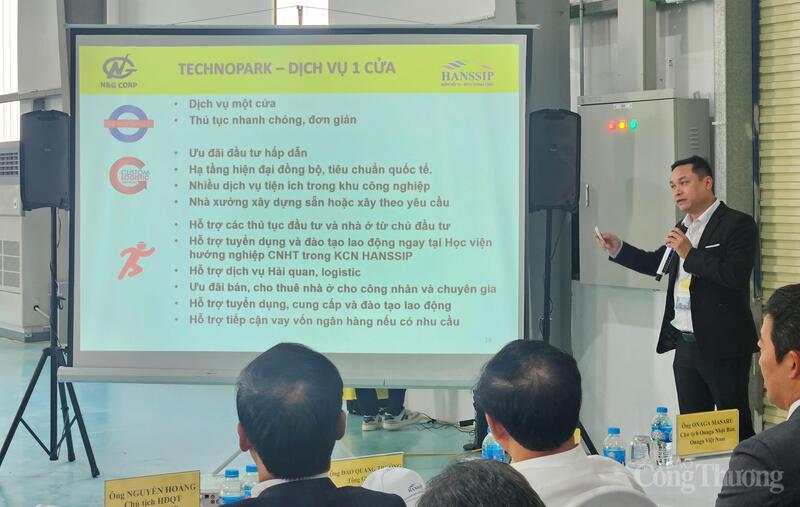 Ông Trần Phương Lam – Phó Tổng giám đốc Tập đoàn N&G - giới thiệu tổng quan về Khu công nghiệp hỗ trợ Nam Hà Nội.