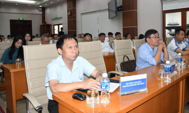 Chùm ảnh: Bộ Công Thương tổ chức Diễn đàn sử dụng năng lượng tiết kiệm, hiệu quả - 6