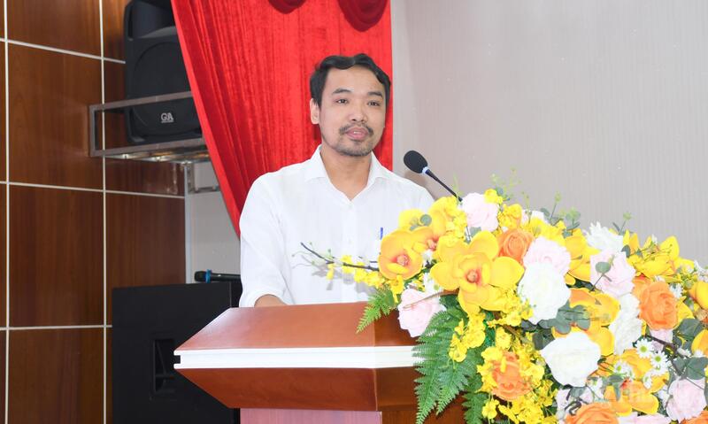 Ông Lê Cao Chiến, Phó Giám đốc Viện Vật liệu (Bộ Xây dựng) phát biểu tại diễn đàn.