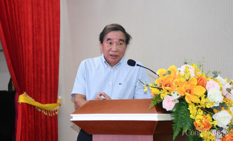 Ông Nguyễn Đình Hiệp, Chủ tịch Hội Khoa học & Công nghệ sử dụng năng lượng tiết kiệm và hiệu quả Việt Nam phát biểu tại diễn đàn.