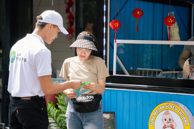 9Pay tiếp sức tiểu thương Thái Nguyên phục hồi kinh doanh sau mưa lũ. Ảnh: Kim Thanh