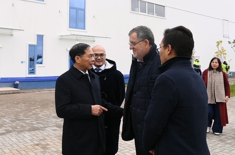 Nhà máy góp phần làm phong phú thêm nội hàm hợp tác kinh tế giữa hai nước; là minh chứng cho năng lực hội nhập của các doanh nghiệp Việt Nam. Ảnh: VGP/Hải Minh.