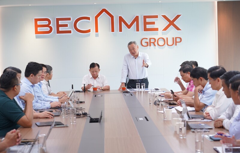 Tổng công ty Điện lực TP. Hồ Chí Minh làm việc với Tập đoàn Becamex IDC. Ảnh: EVNHCMC.