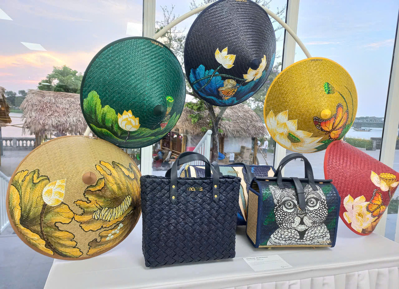 Hàng trăm sản phẩm công nghiệp nông thôn tiêu biểu tại thành phố Huế được công nhận hàng năm. Ảnh: Nguyễn Tuấn