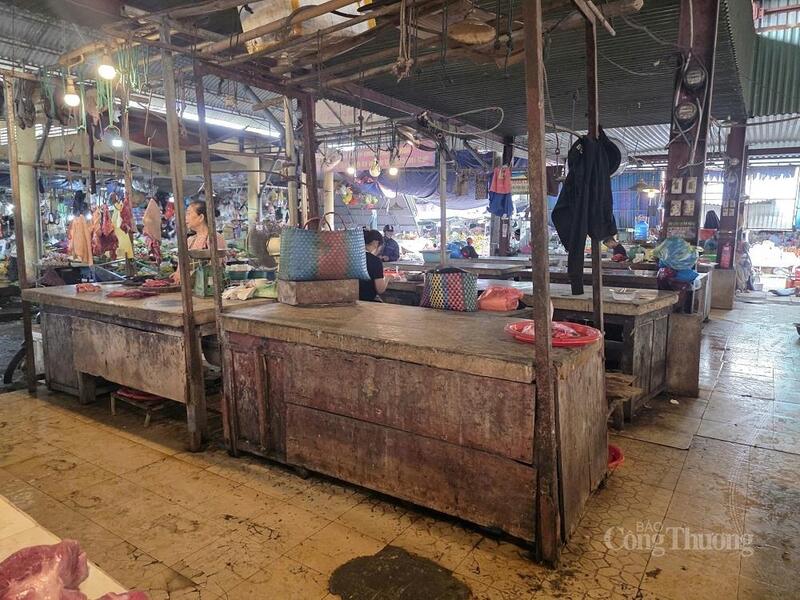 Hà Tĩnh: Dịch tả lợn châu Phi bùng phát, thị trường ảm đạm - 1