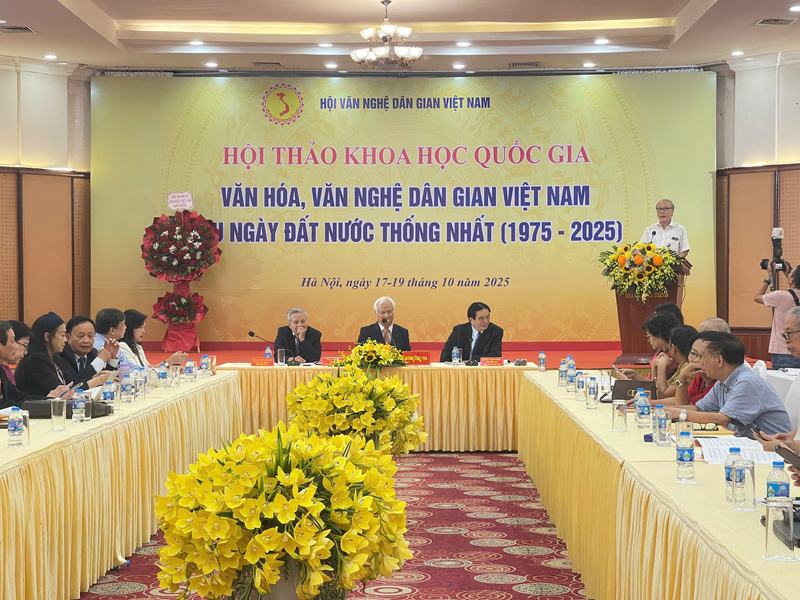 Hội thảo khoa học quốc gia “Văn hoá, văn nghệ dân gian Việt Nam sau ngày đất nước thống nhất (1975-2025). Ảnh: Lộc Lan