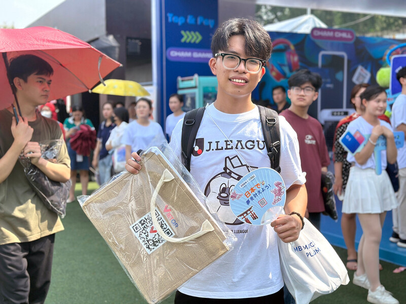 Sinh viên Phạm Minh Thành lần thứ 2 trở lại tham gia ngày hội. Ảnh: Xuân Tùng.